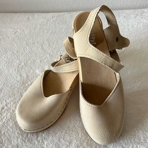 NEW - Sandgrens Handmade Swedish Clog/Sandals size 38/ 7 Saragasso Color sand